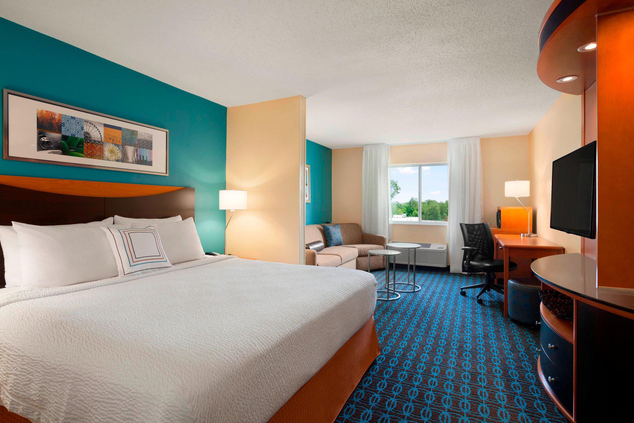 Fairfield Inn & Suites by Marriott Lansing West Photo