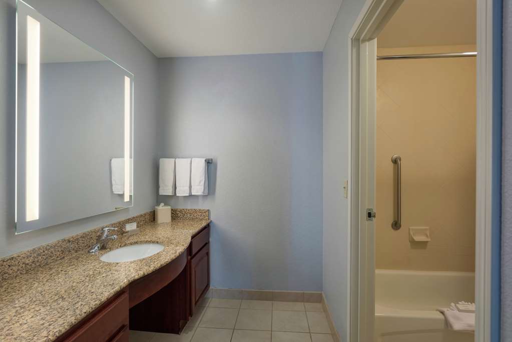 Homewood Suites by Hilton Fort Collins Image