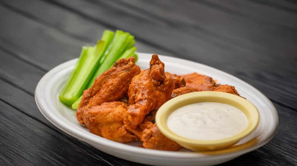 (H) Chicken Wings