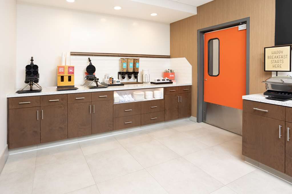 Hampton Inn & Suites Santa Rosa Sonoma Wine Country Image