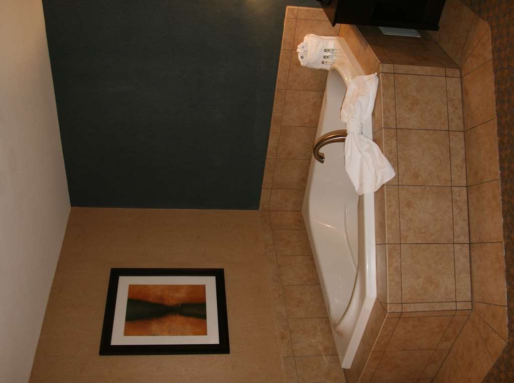 Hampton Inn & Suites Barstow Image