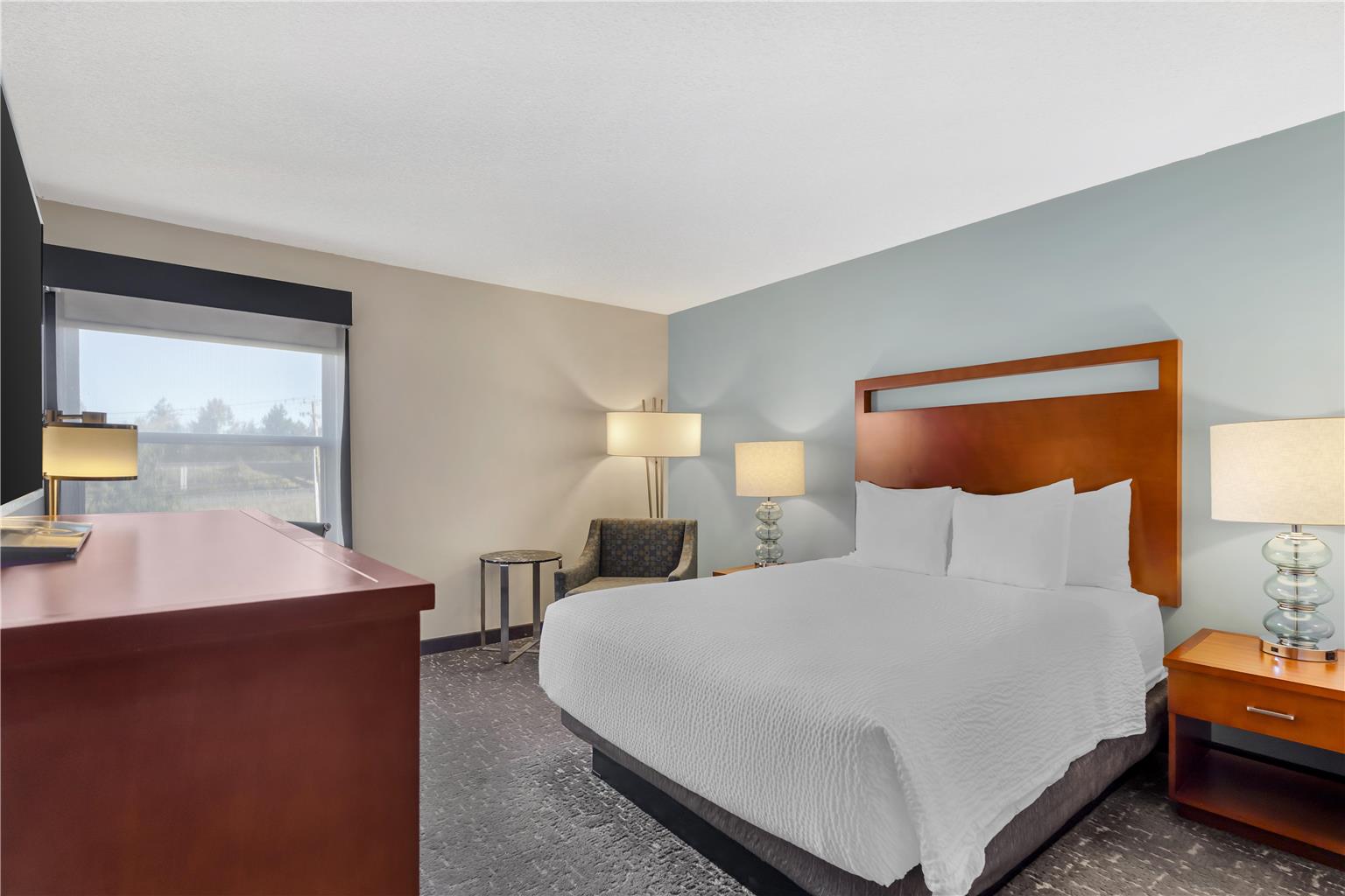 Best Western Plus Bellingham Image