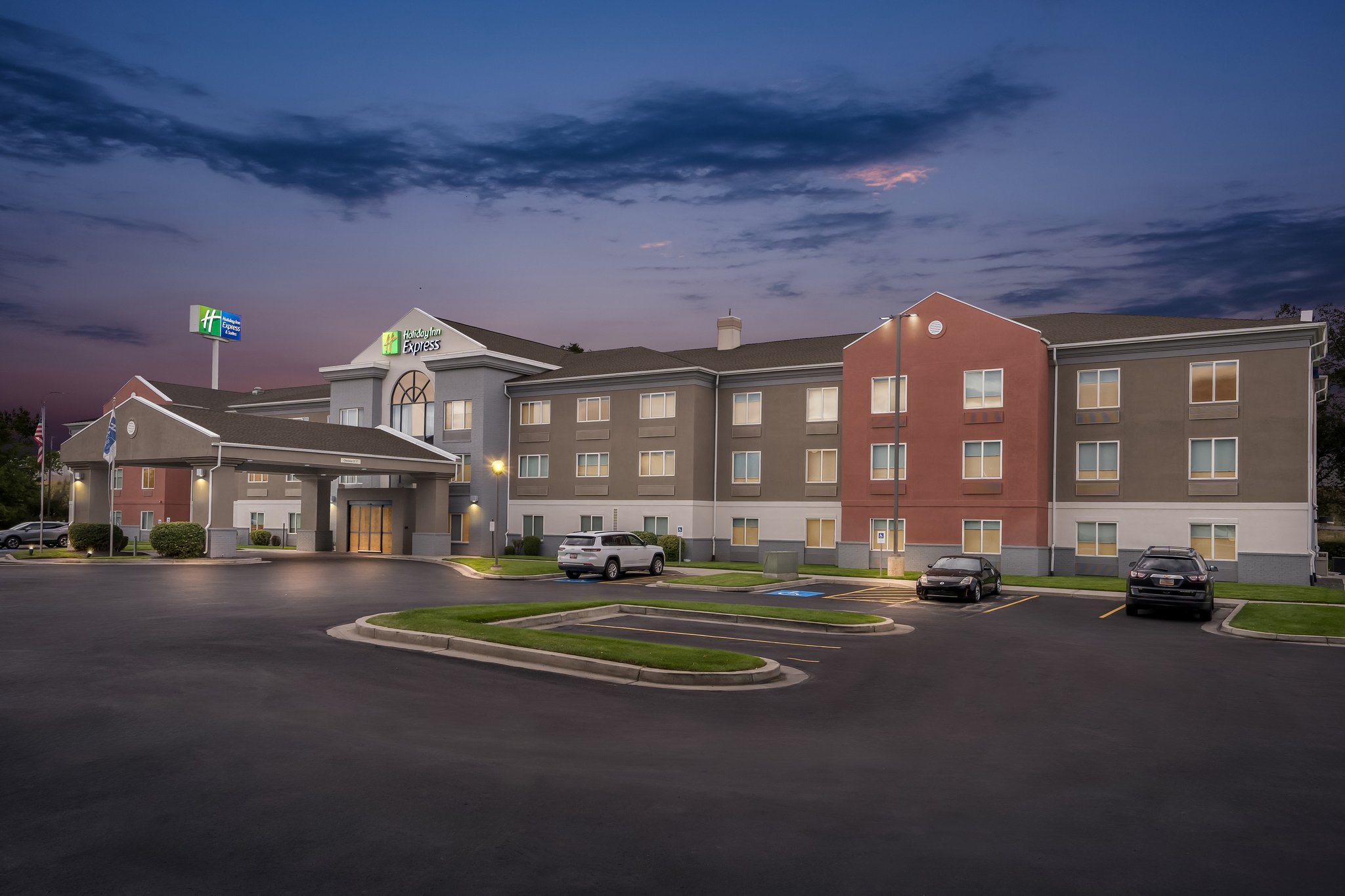 Holiday Inn Express & Suites Ogden by IHG Image