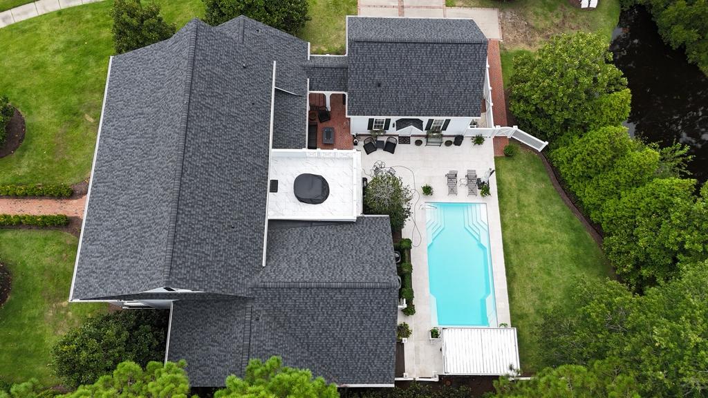 Willis Roofing Image