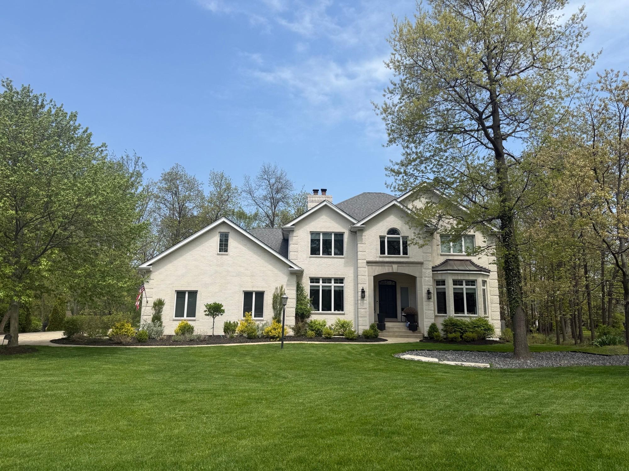 Eenigenburg Roofing Image