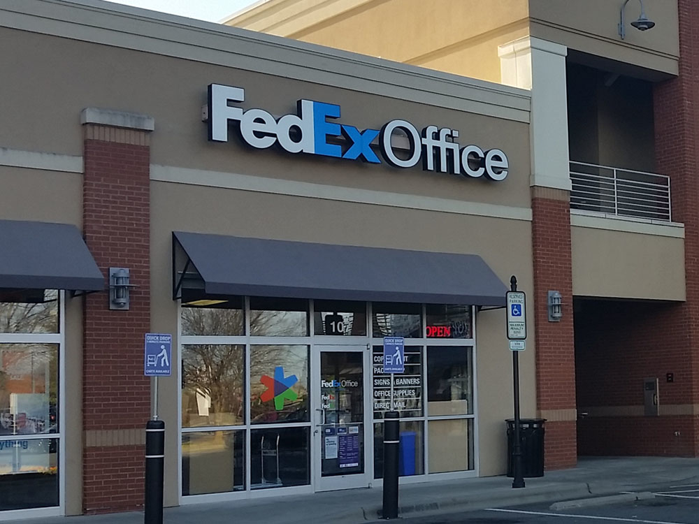 FedEx Office Print & Ship Center Photo