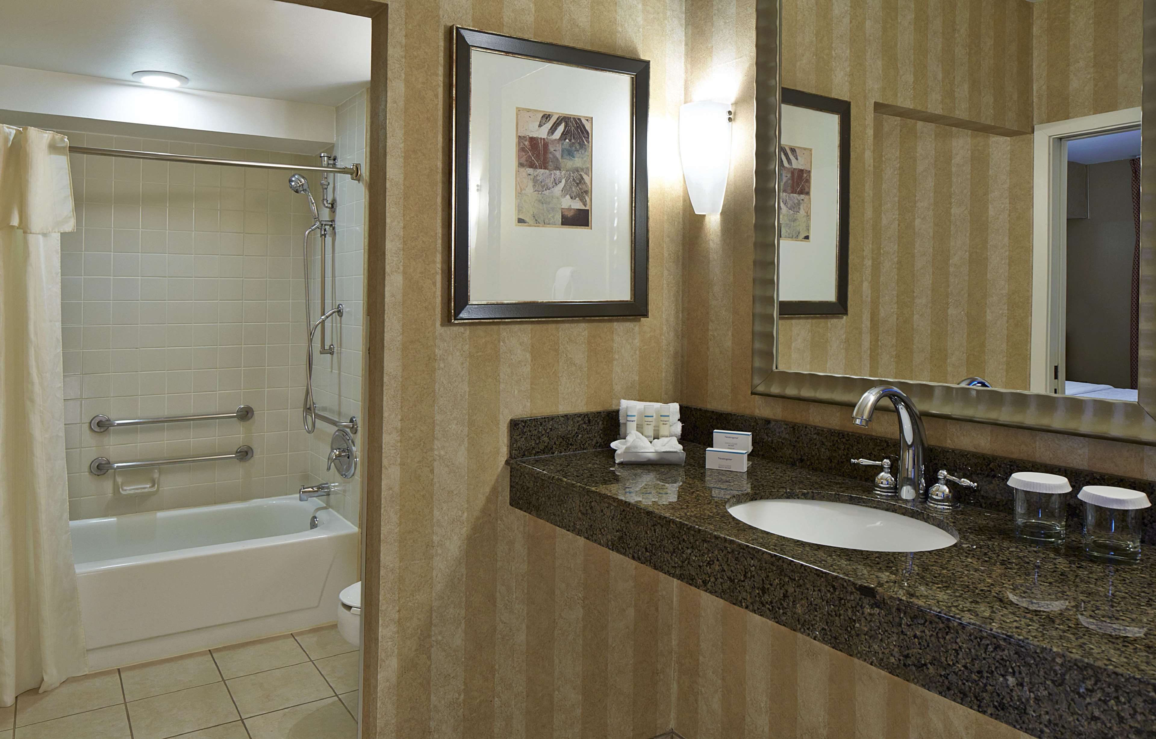 Homewood Suites by Hilton Chicago-Lincolnshire Photo
