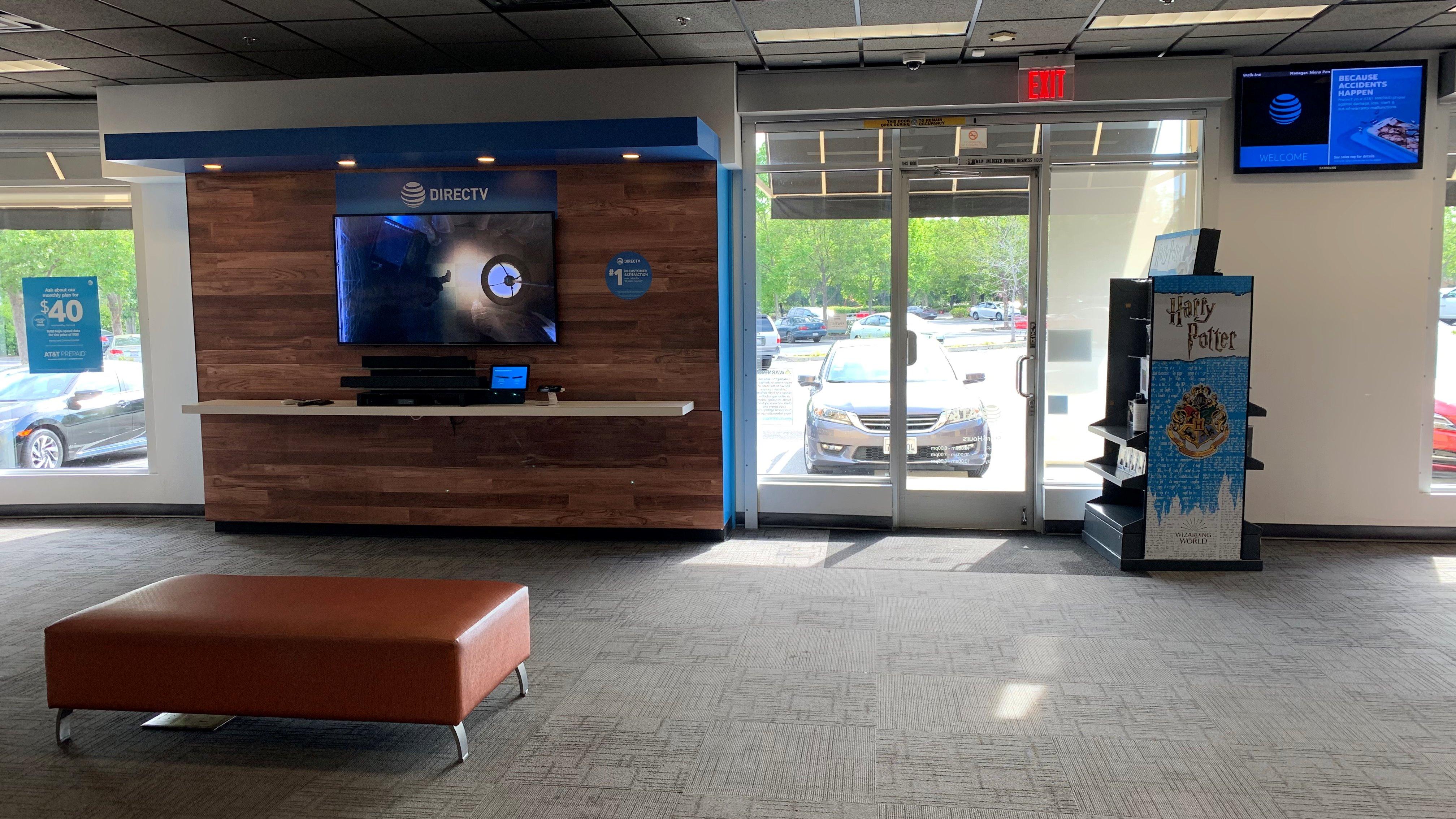 AT&T Store Photo