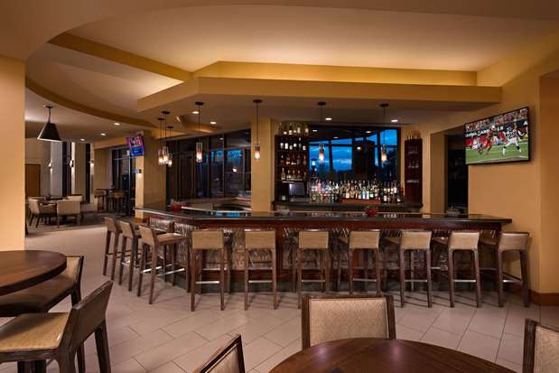 Images Embassy Suites by Hilton Phoenix Scottsdale