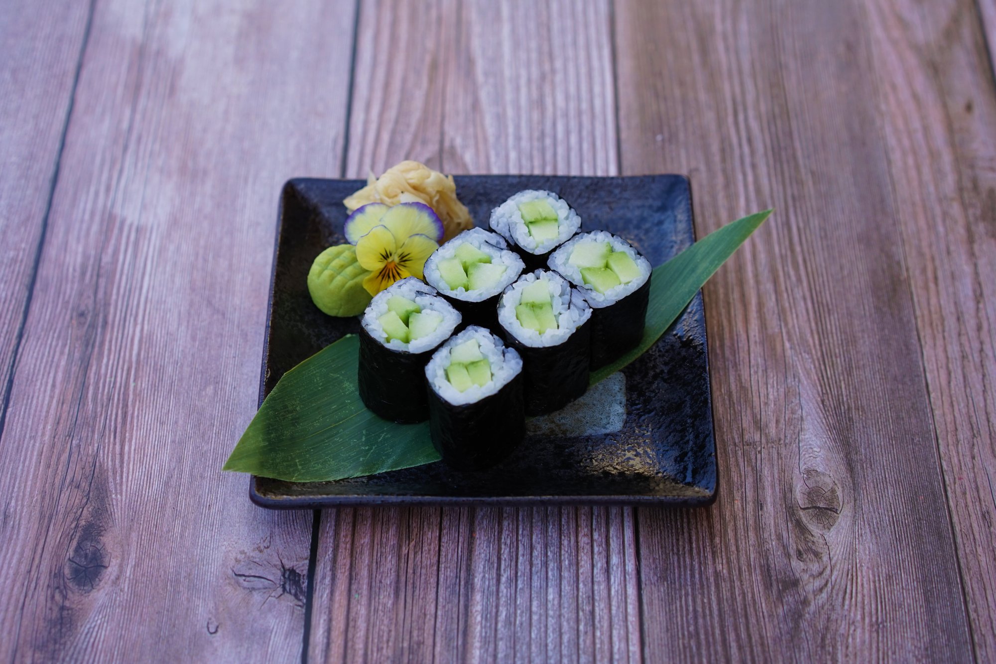 Cucumber Roll [v]