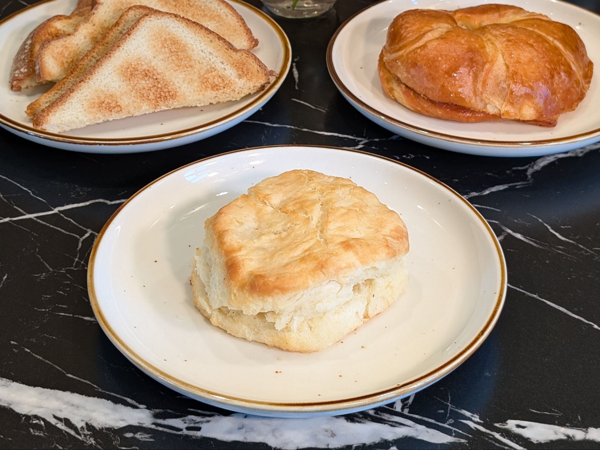 Side - 1 Biscuit