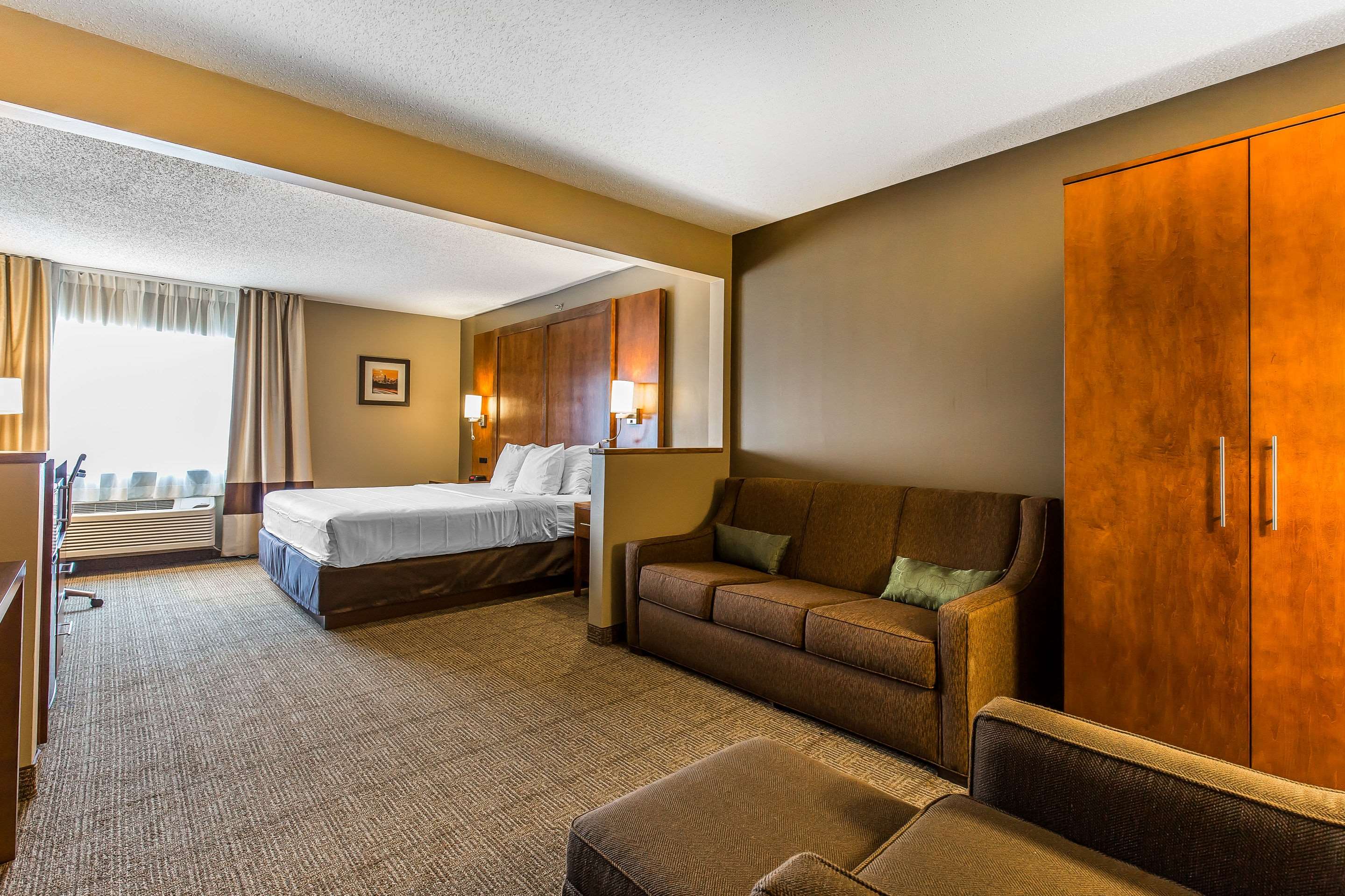 Comfort Inn Romeoville - Bolingbrook Photo