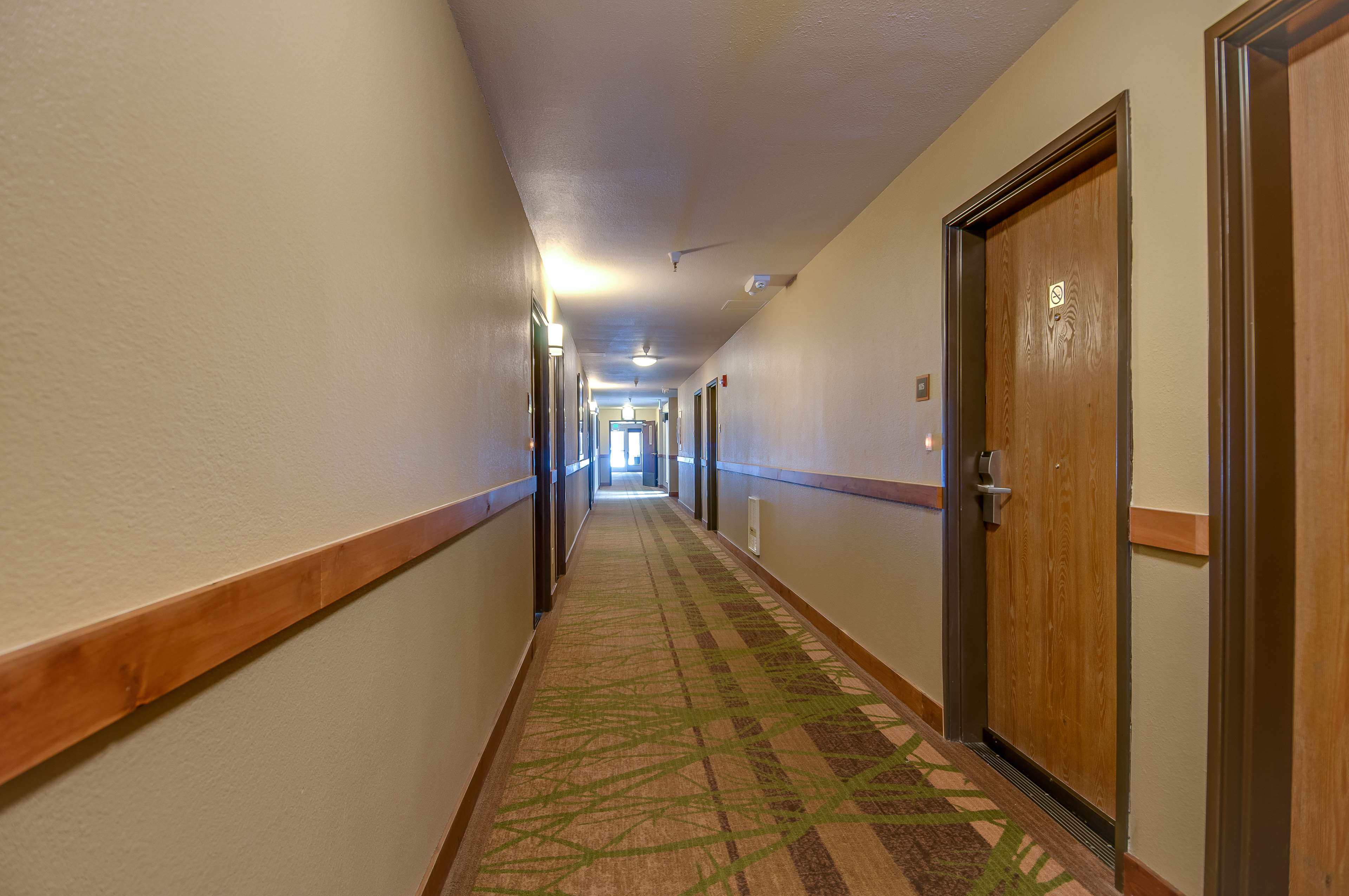 Best Western Plus Truckee-Tahoe Hotel Photo