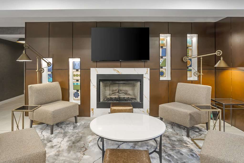 Best Western Plus Heritage Rail Inn & Suites Image