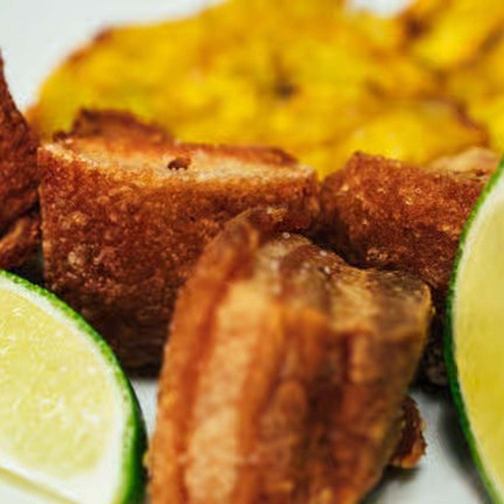 Chicharron y tostones