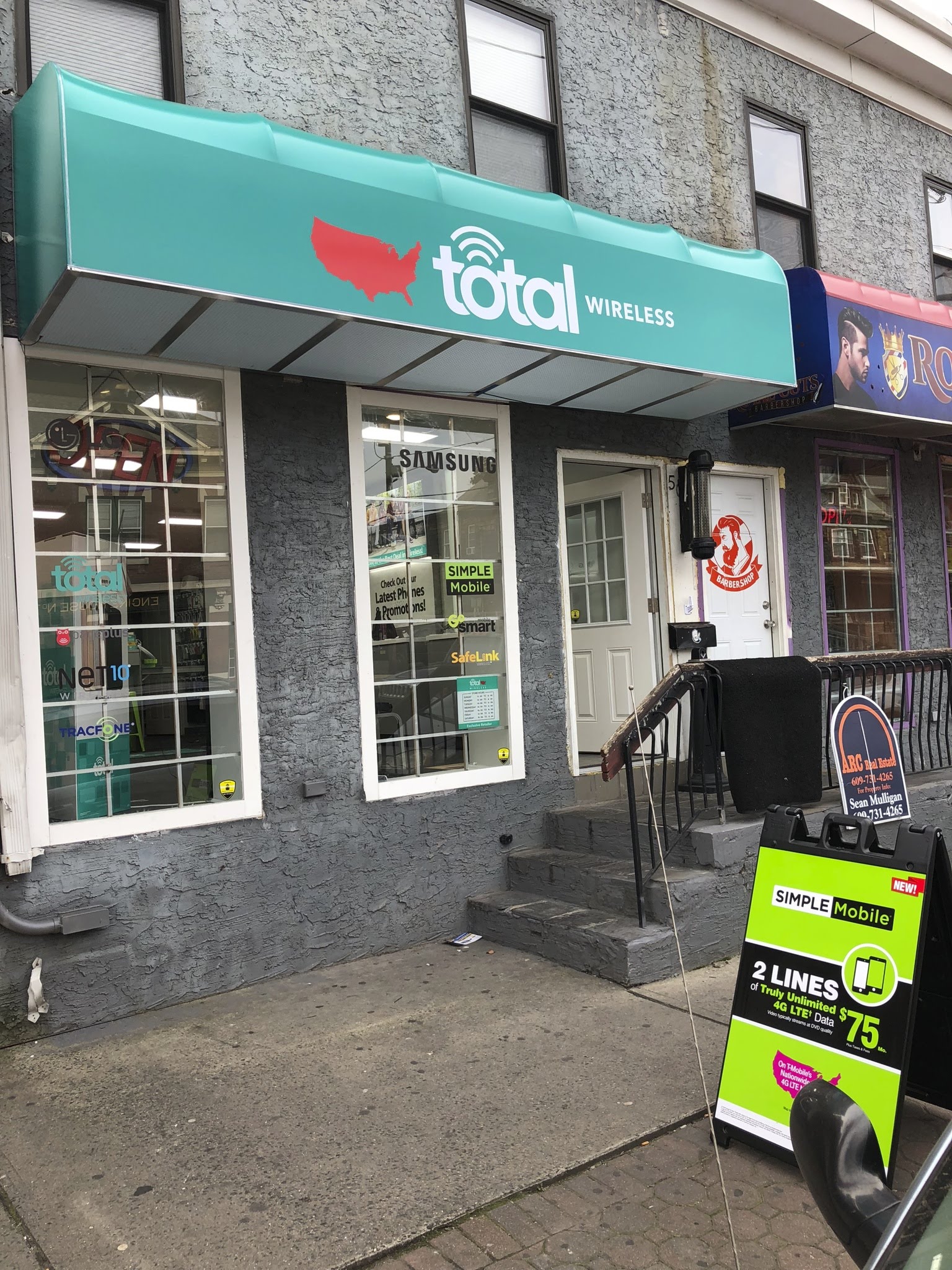 Total Wireless Store Photo