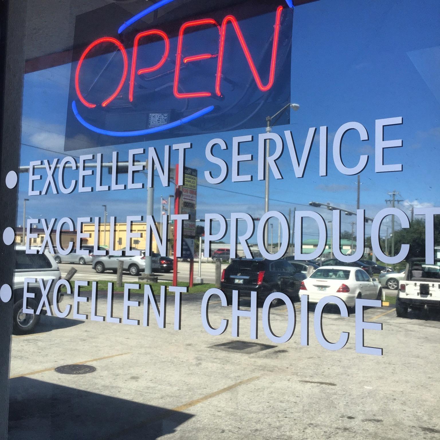 Postal Unlimited Plus LLC Logo