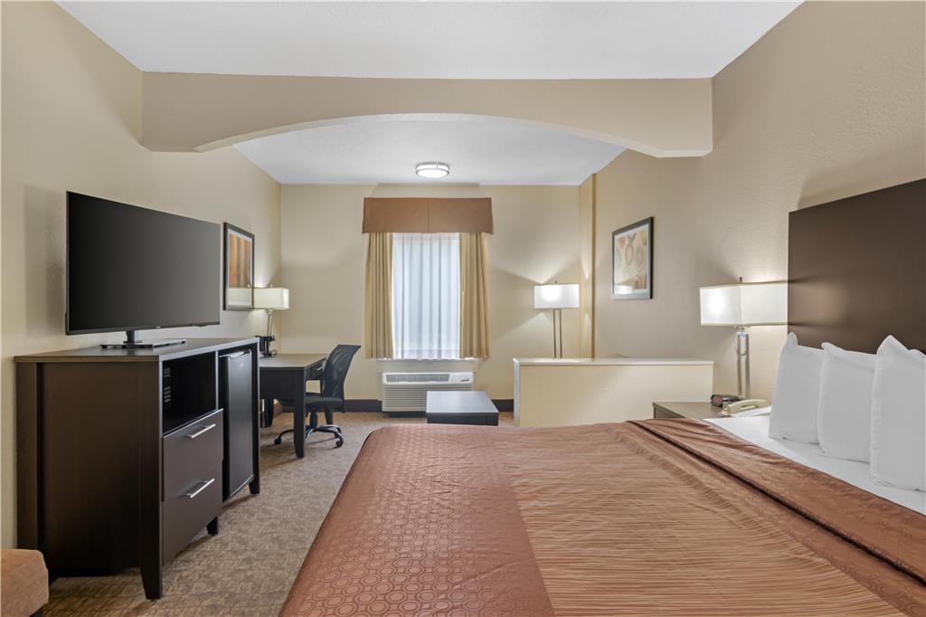 Best Western Teal Lake Inn Image