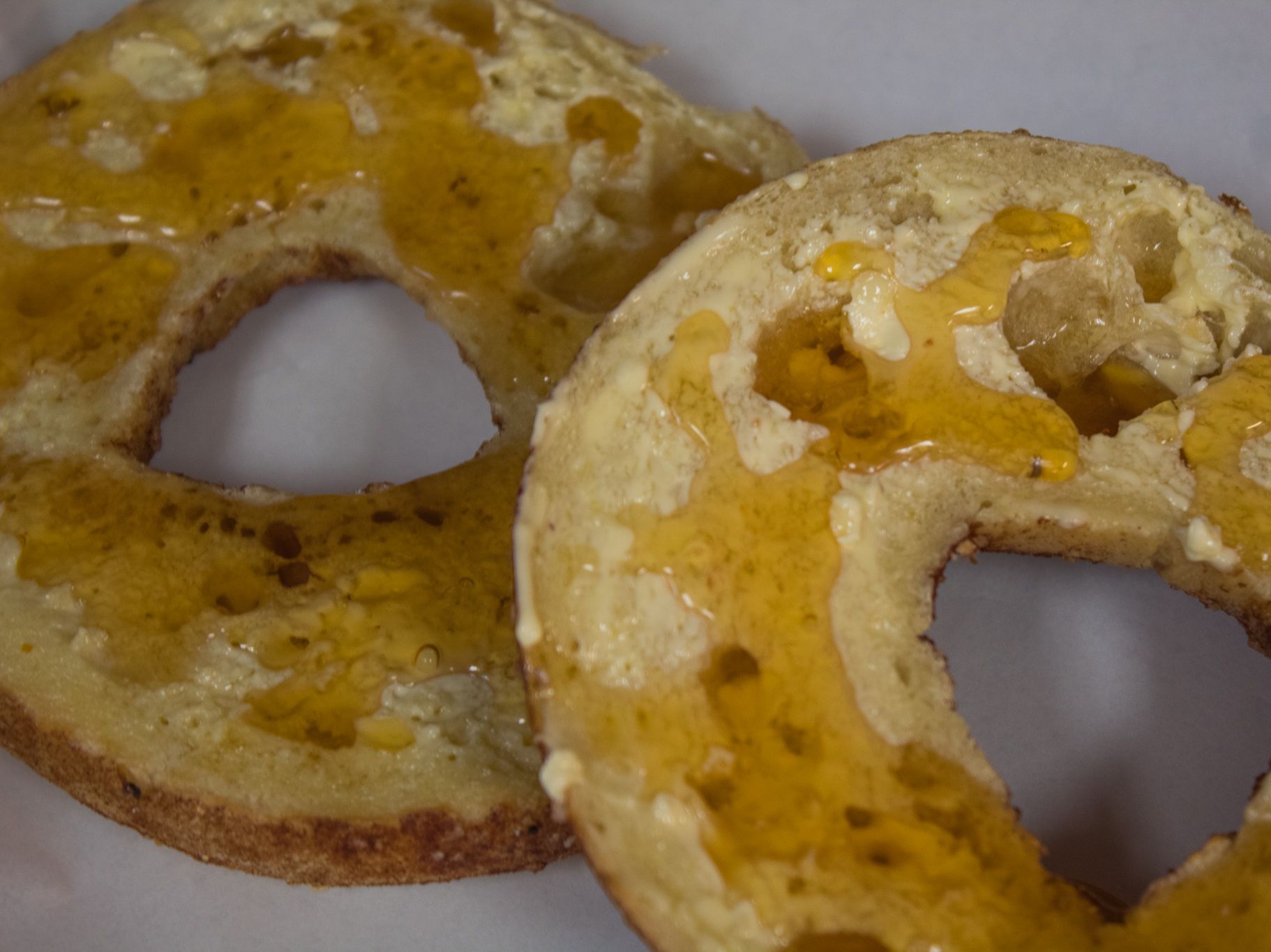 BAGEL W/CREAM CHEESE & HONEY