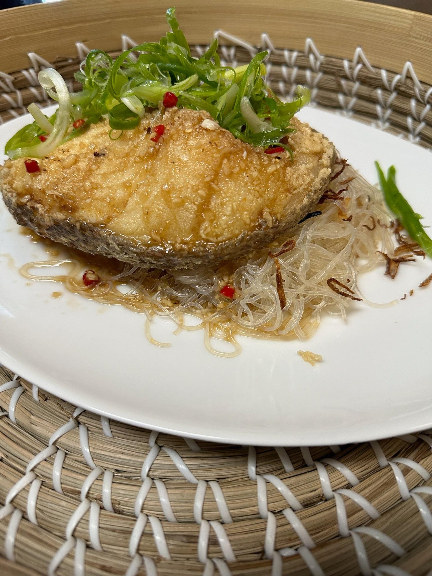 Crispy Chilean Sea Bass (Ca Tuyet Chien)