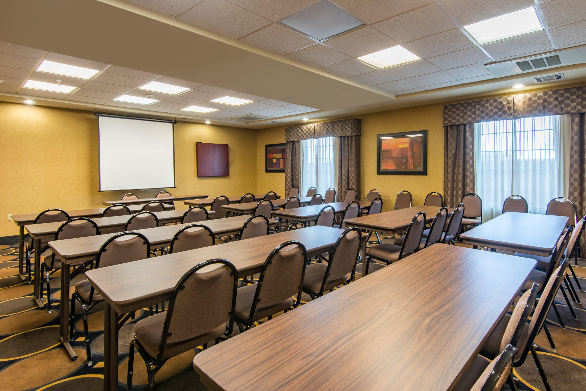 Holiday Inn Express & Suites Clovis Photo