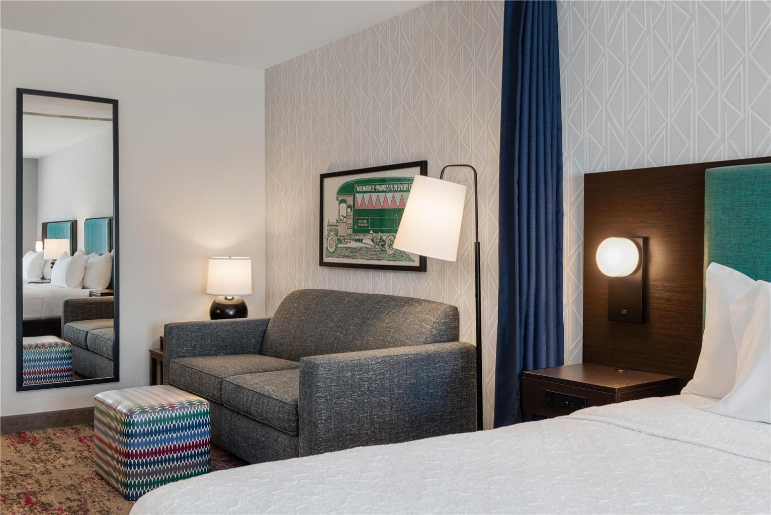 Home2 Suites by Hilton Milwaukee Brookfield Image