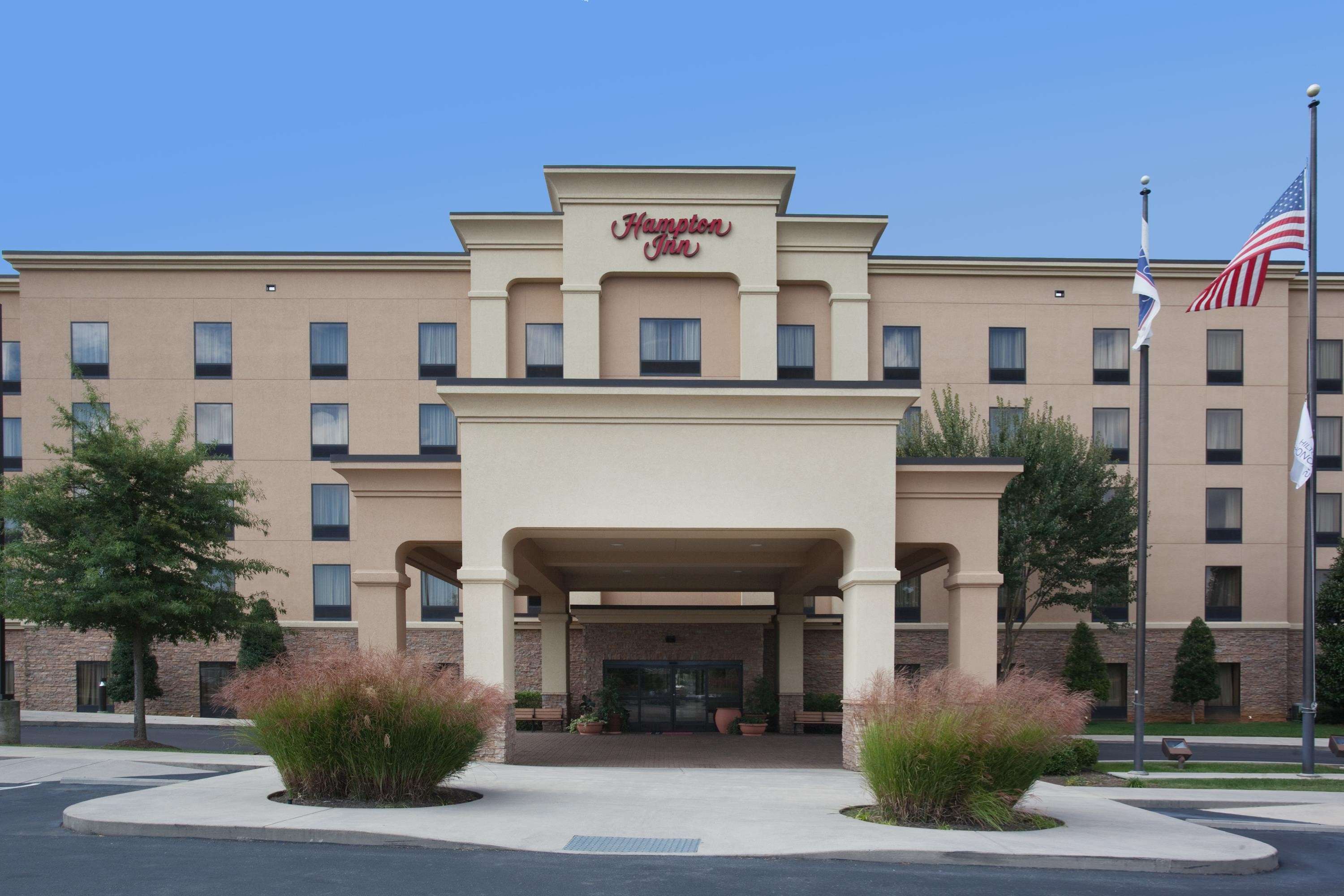 Hampton Inn KnoxvilleWest At Cedar Bluff 9128 Executive Park Dr