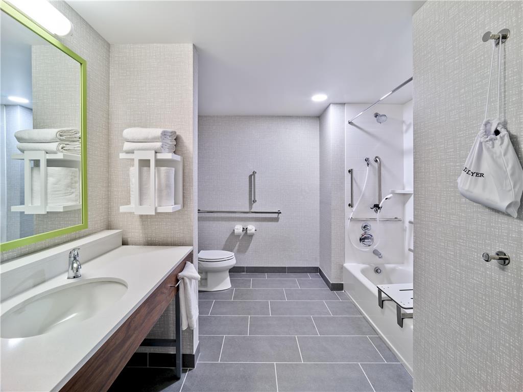 Hampton Inn by Hilton Omaha UN Medical Center Area Image