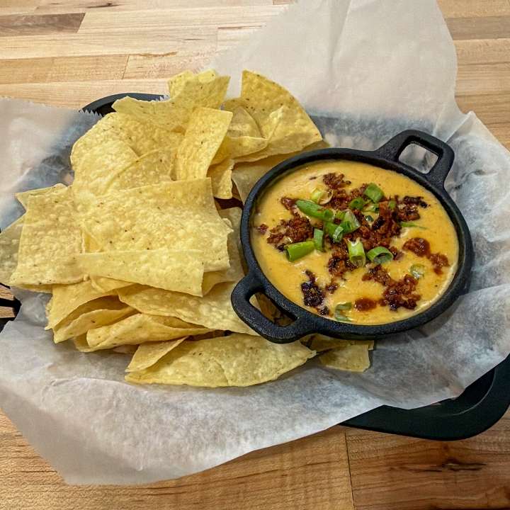 Queso con Chorizo