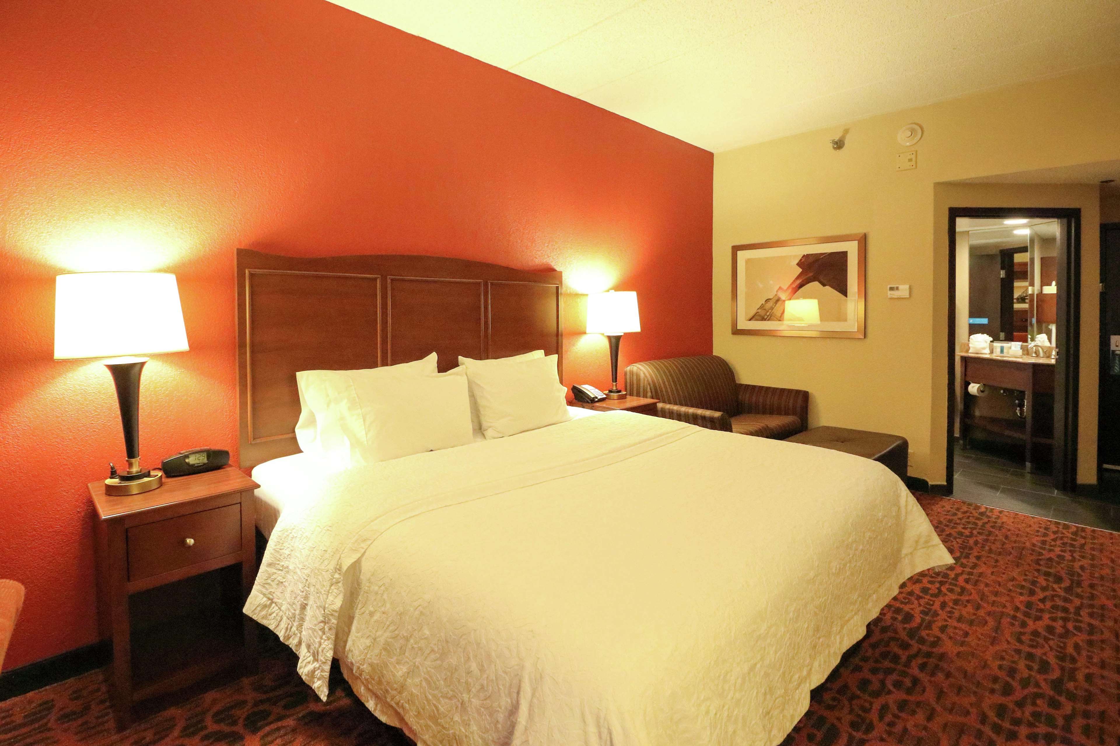 Hampton Inn Columbus-South Photo