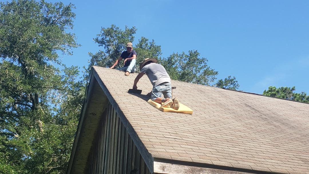 Guarantee Builders Logo