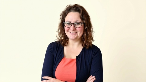 Amanda Lopez - TurboTax Expert Logo