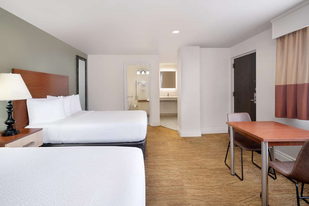 Best Western Red Hills Image