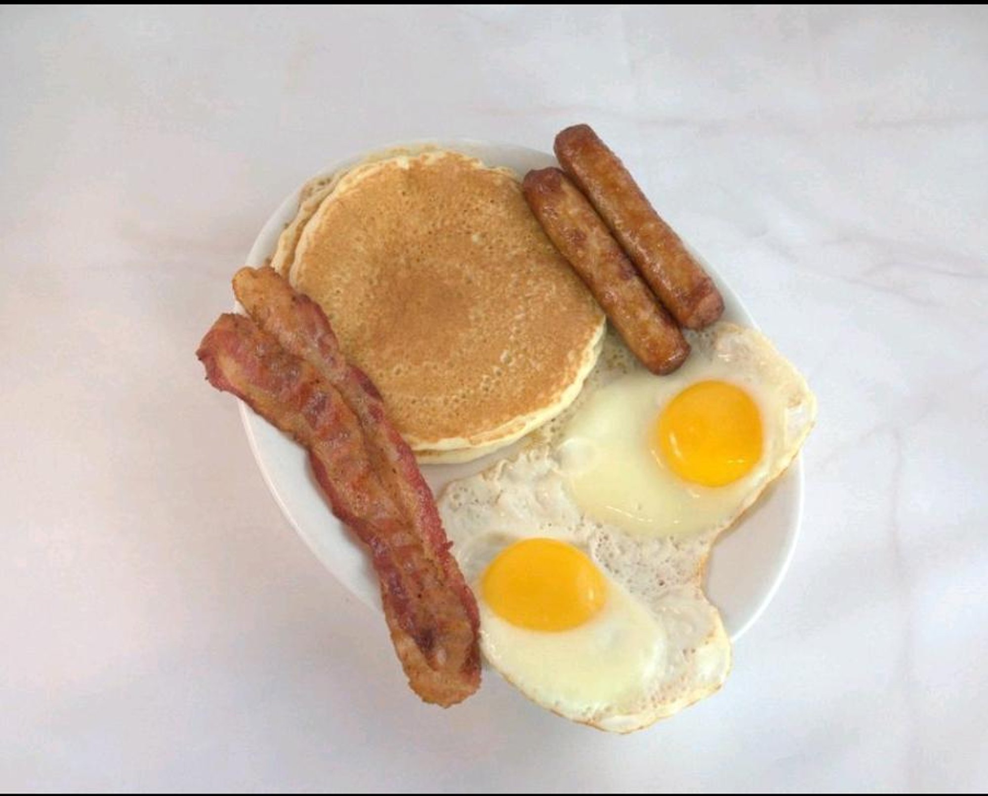 2 Eggs with Meat