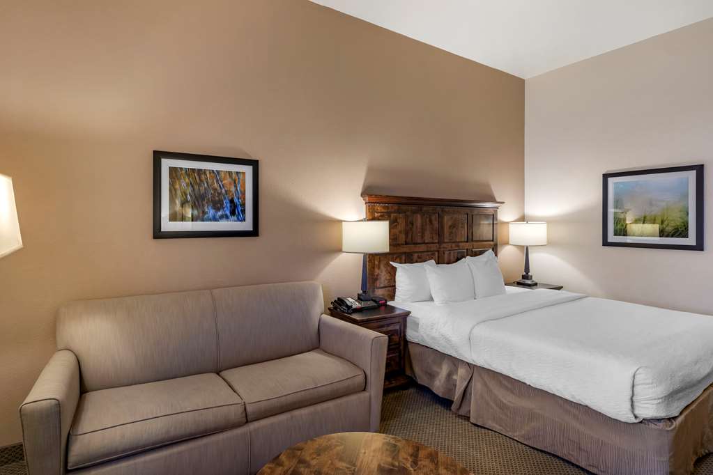 Best Western Brighton Inn Image