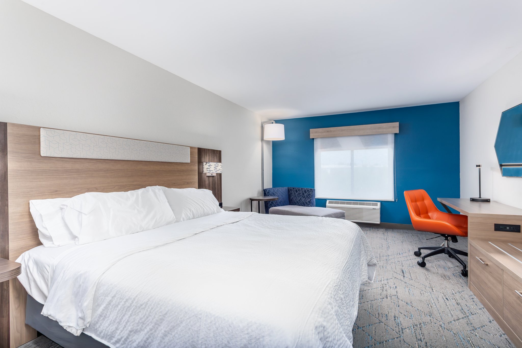 Holiday Inn Express & Suites Lancaster by IHG Image