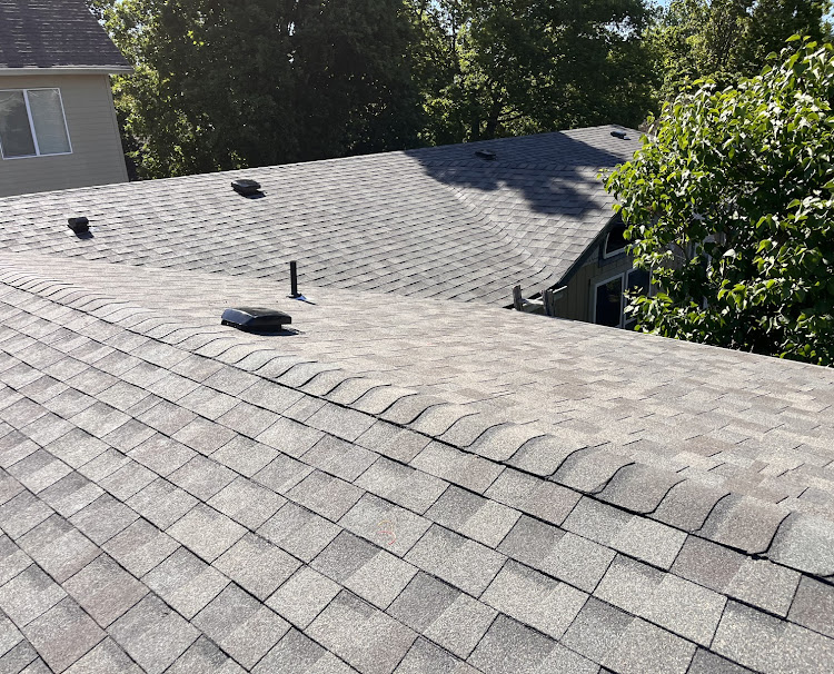 Tilly's Roofing Repair Image