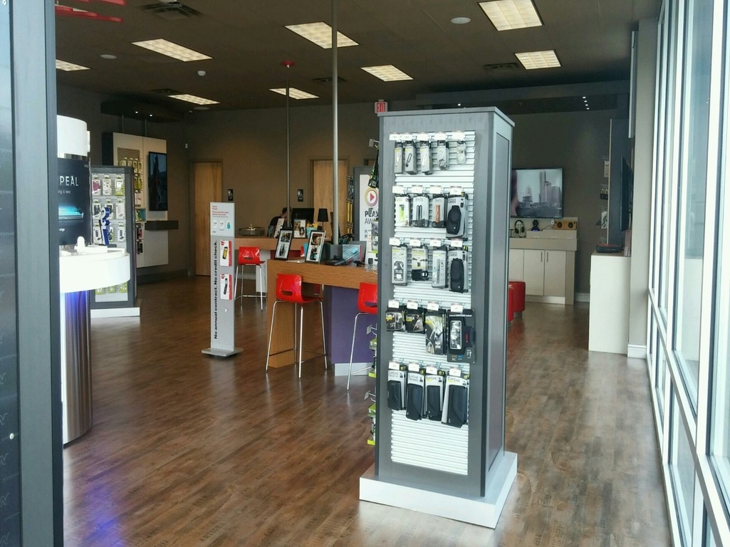 Verizon Authorized Retailer - TCC Photo