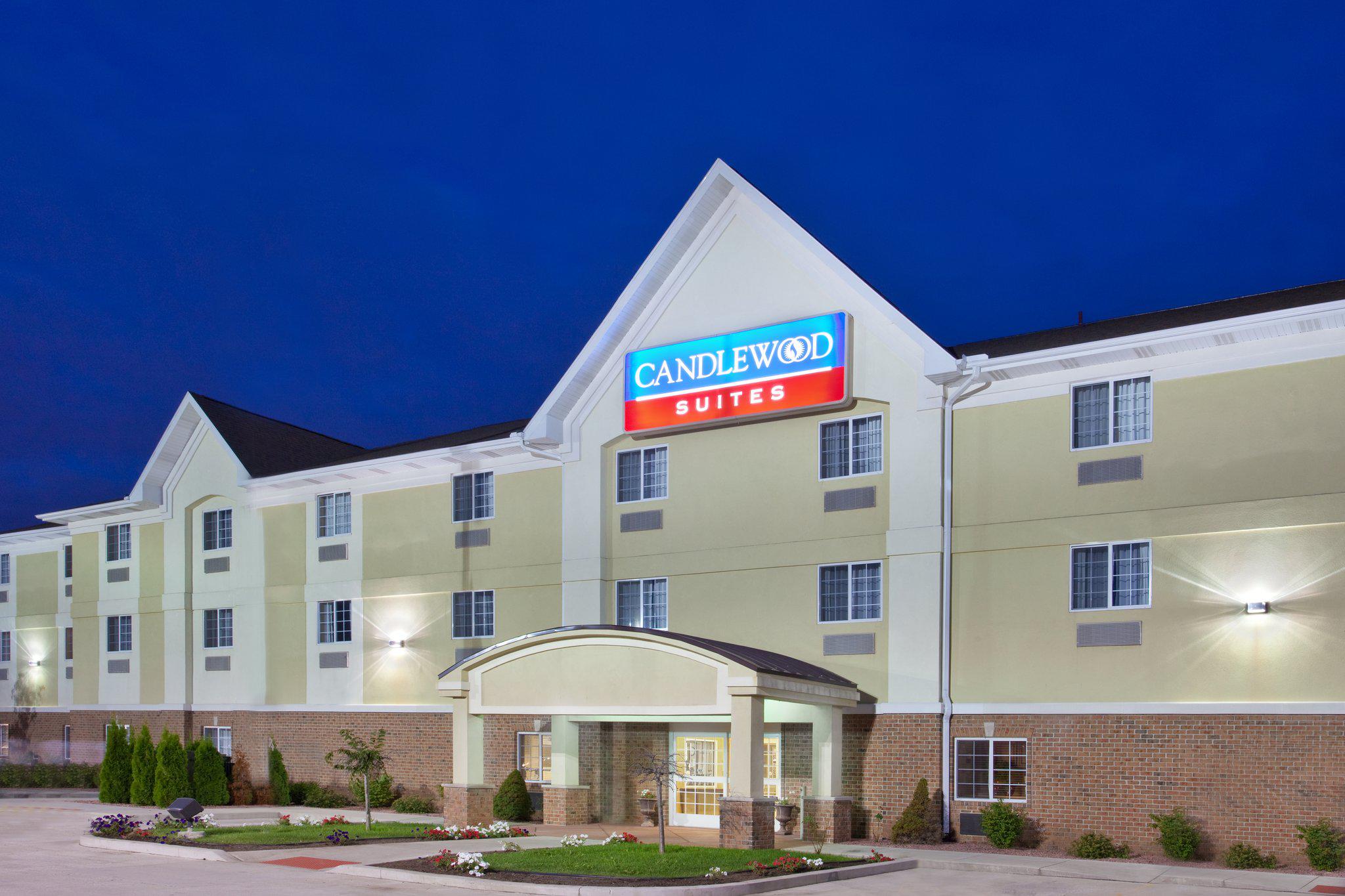 Candlewood Suites South Bend Airport Photo