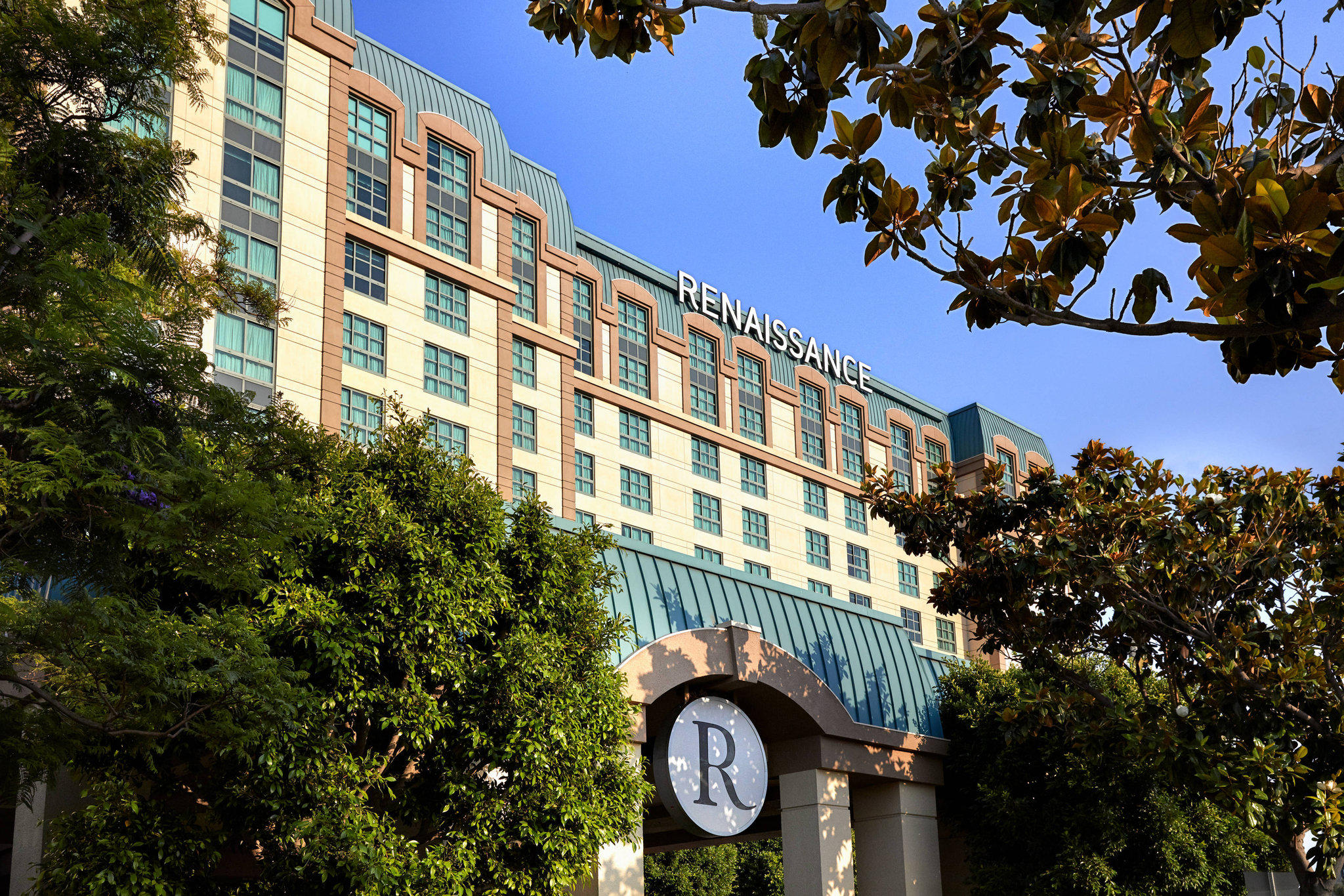 Renaissance Los Angeles Airport Hotel Photo