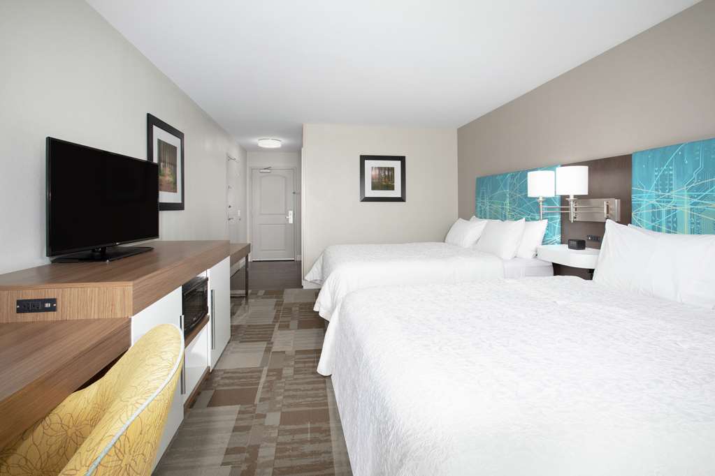 Hampton Inn Bellevue Image