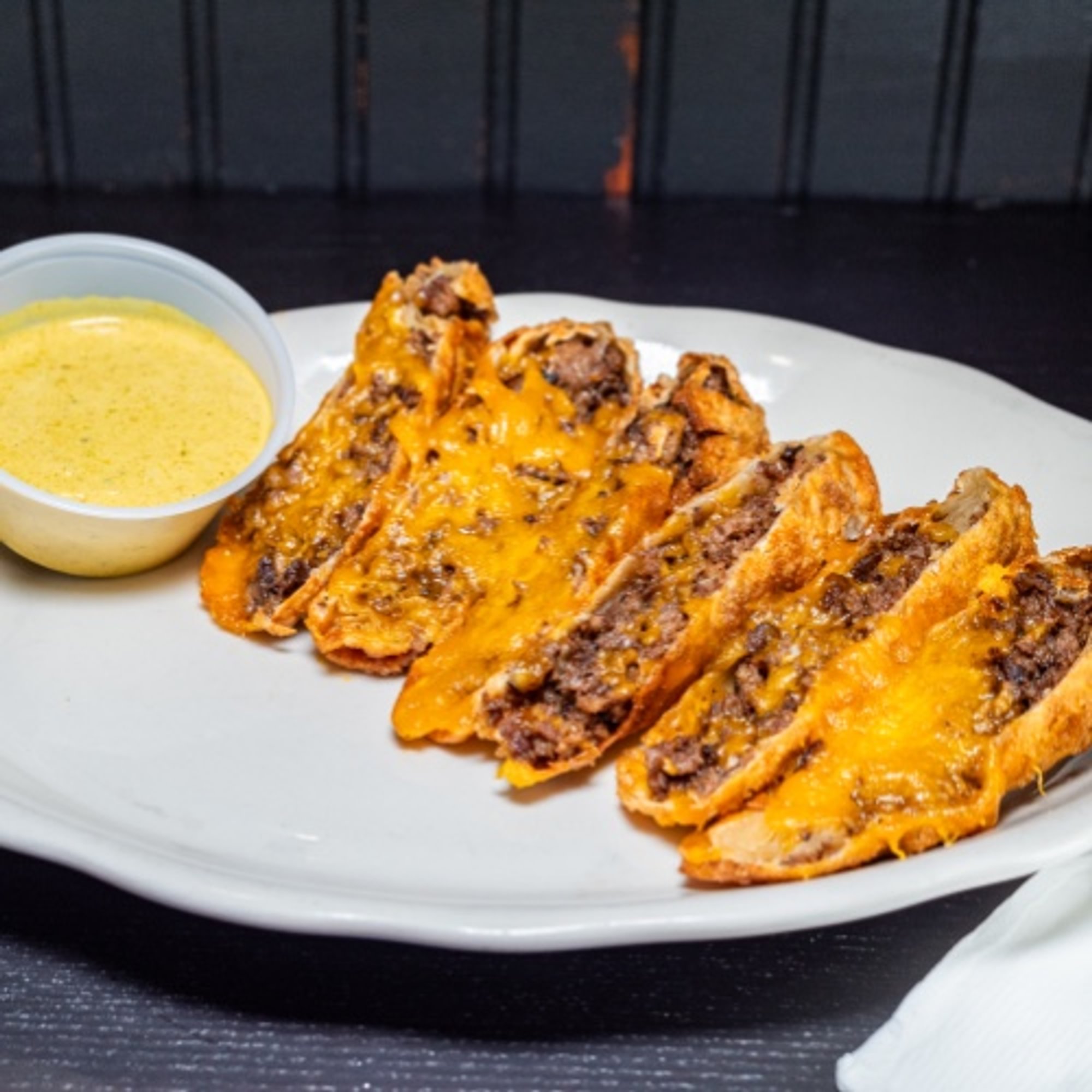 Steak & Cheesy Egg Roll Combo