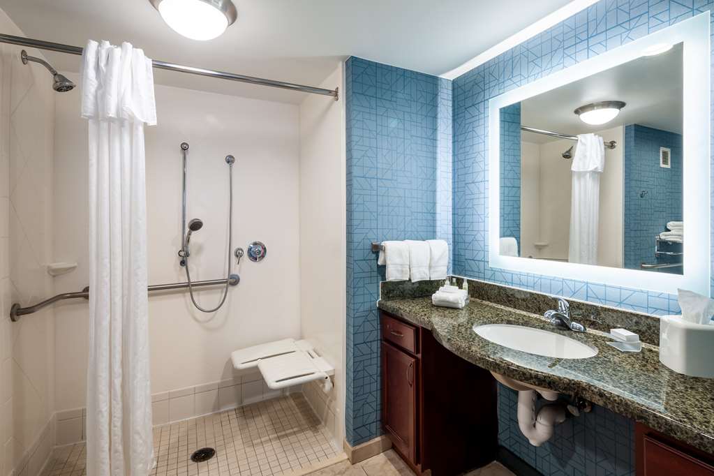 Homewood Suites by Hilton Gainesville Image