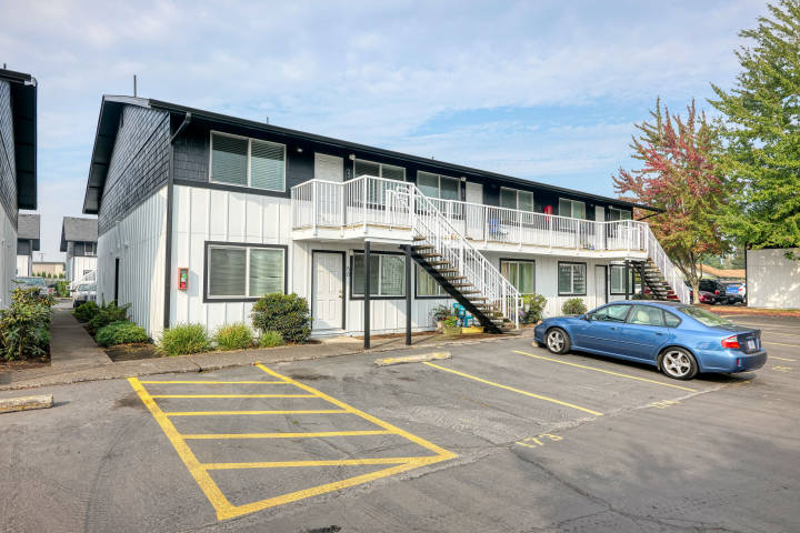 M Street Apartments Image