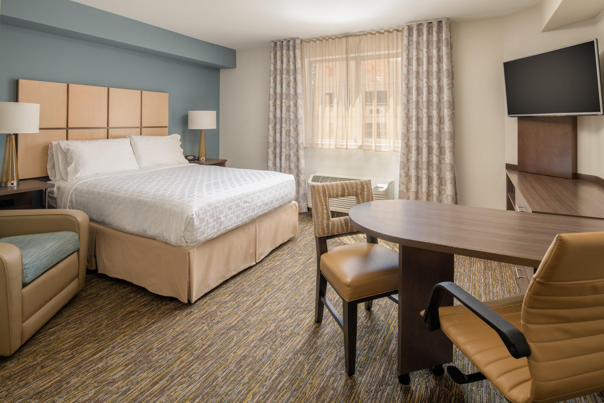 Candlewood Suites Vancouver-Camas Photo