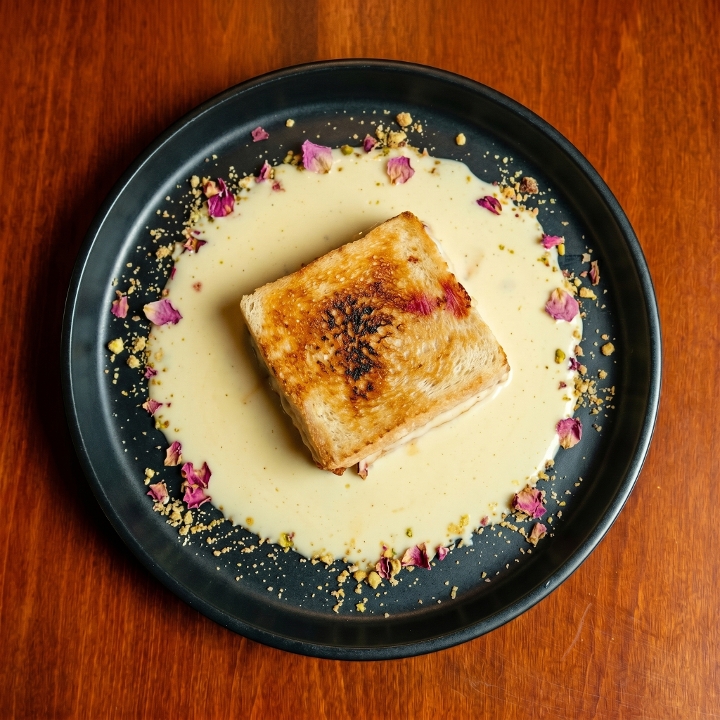 Singhasan (Shahi Tukra)