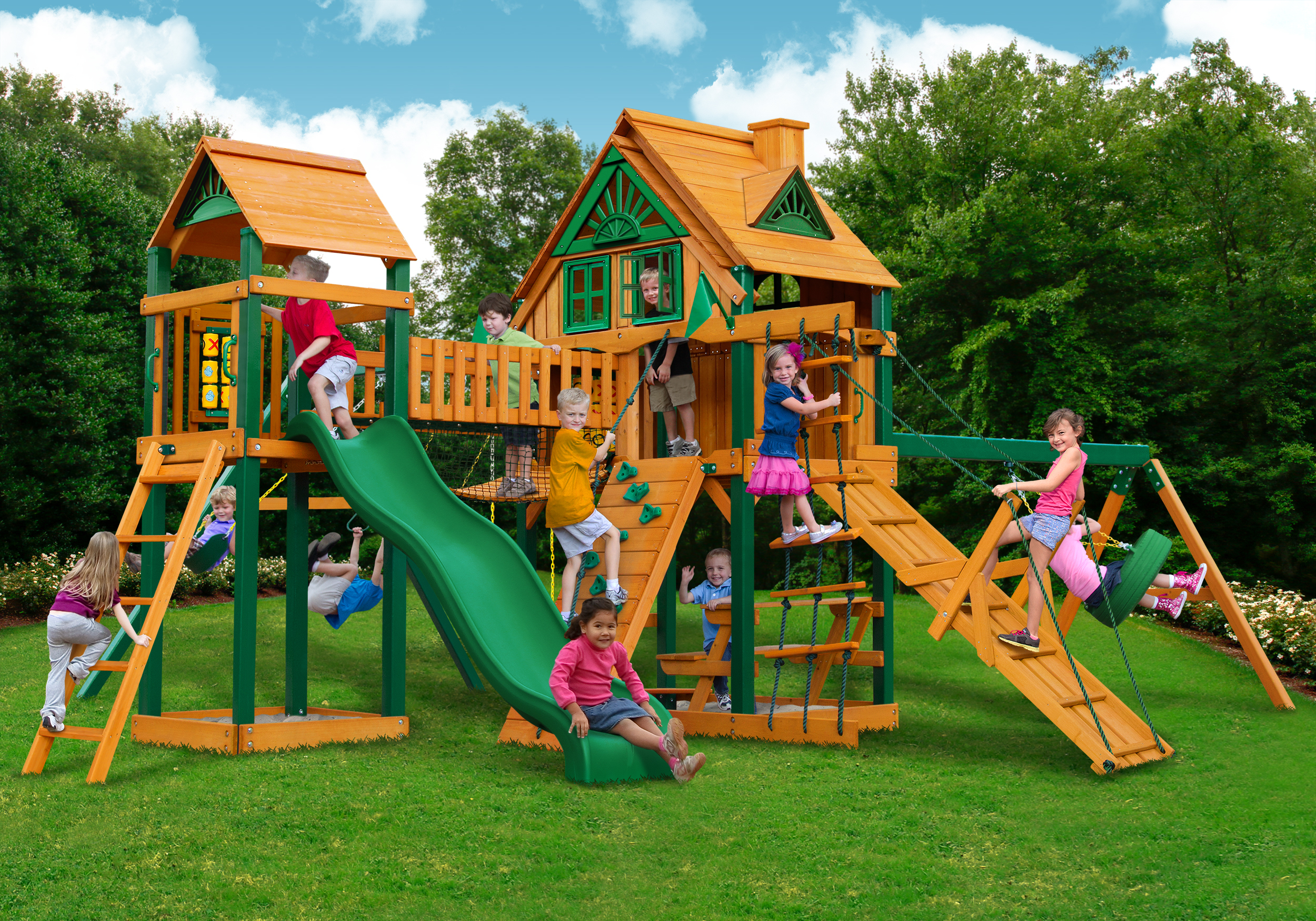 Horizon w/ Clatter Bridge, Tower, Tire Swing, Treehouse Roof w/ Fort Add-On