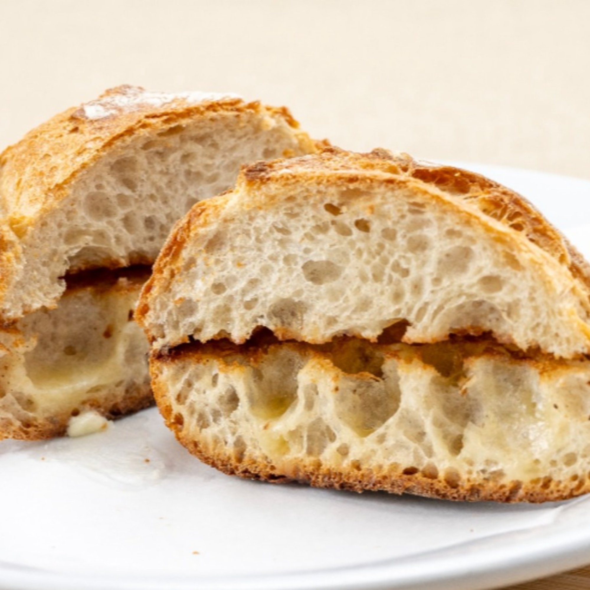 Toast with Butter | Pão torrado com Manteiga