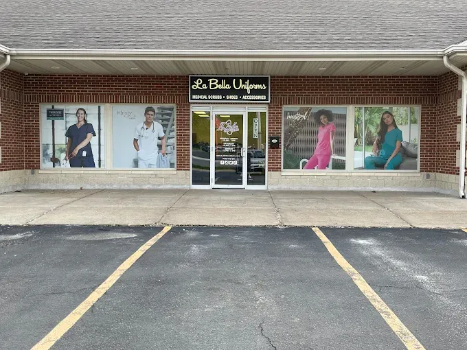 La Bella Uniforms - Bourbonnais Image