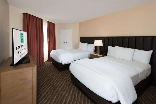 Images Embassy Suites by Hilton Phoenix Scottsdale